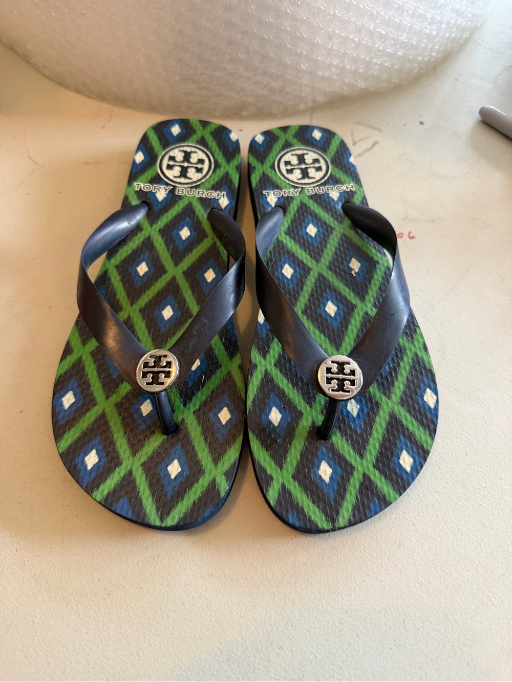 Tory Burch women’s size 7 Navy Strappy Flip Flops Green & Blue Diamond Pattern